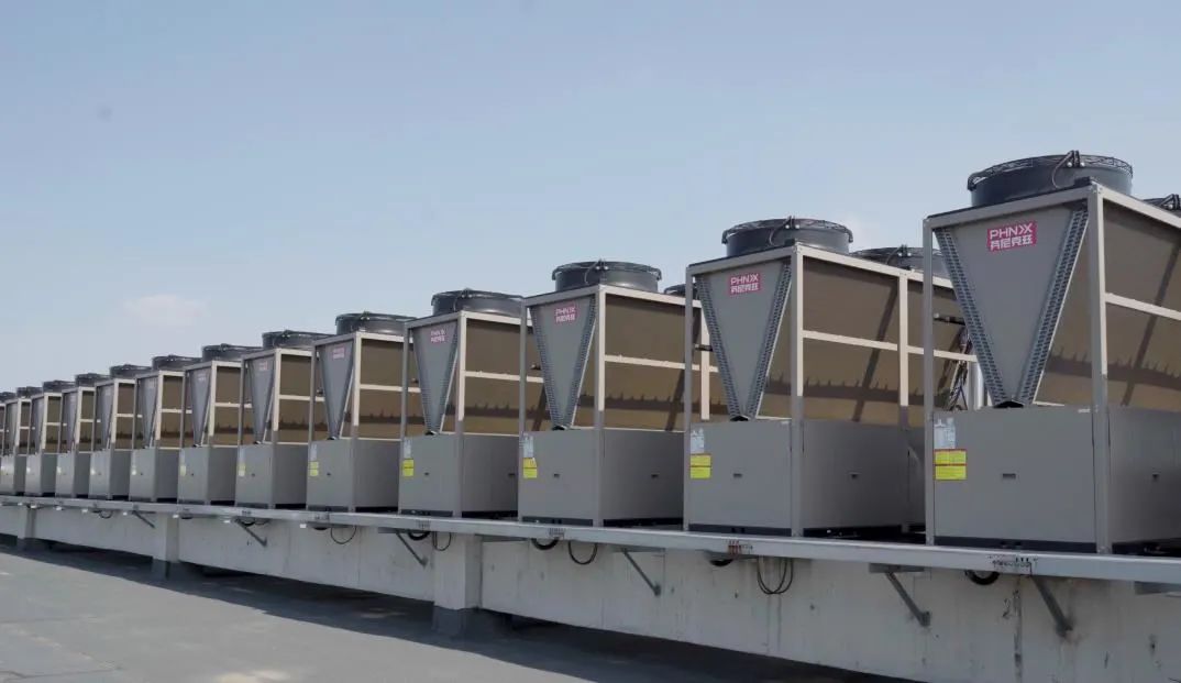 2000個(gè)平方供暖需要多大的空氣能熱水器 