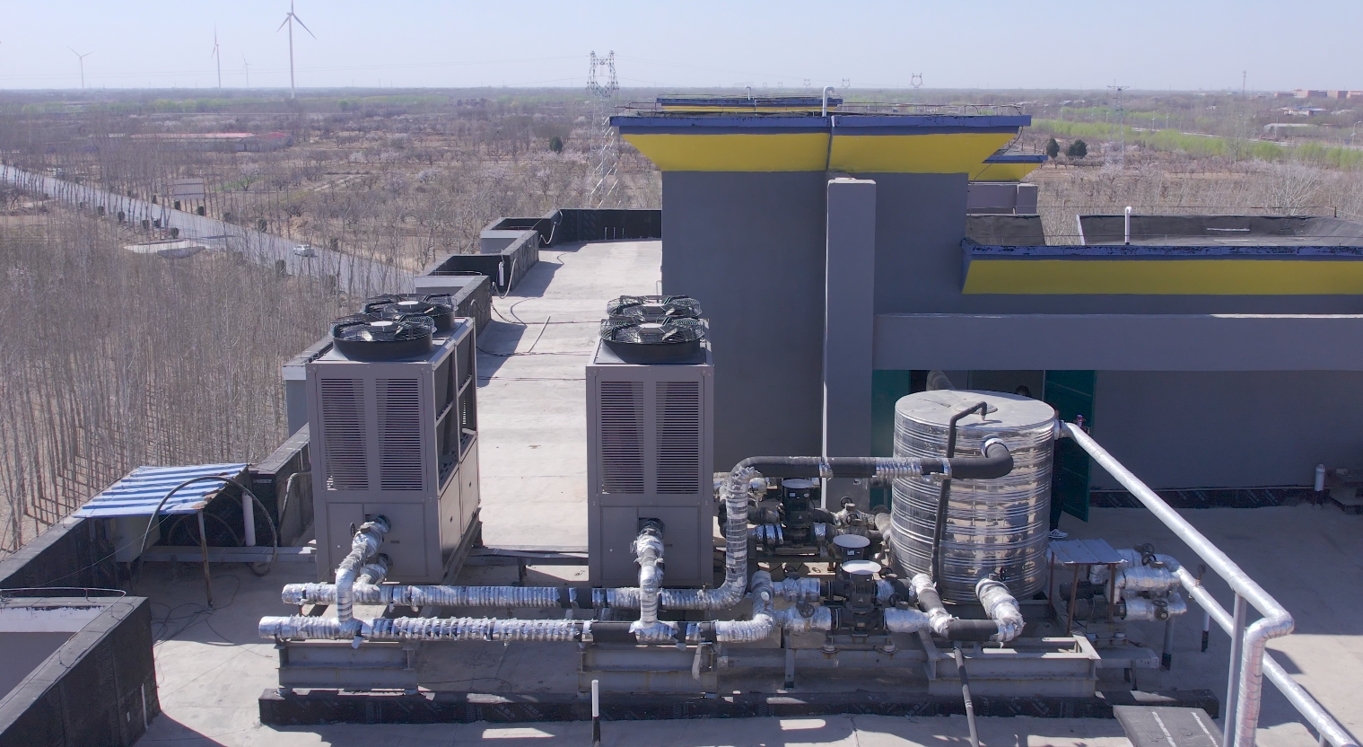 學校熱水工程：空氣能熱泵的安全性與環保性分析 