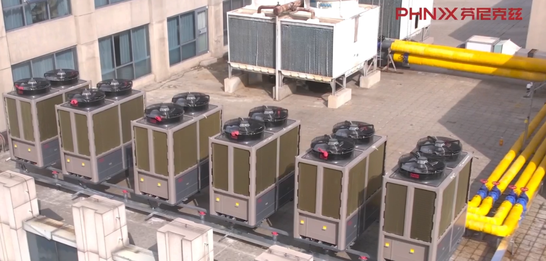 超低溫空氣源熱泵熱水機組在夏季實現冷暖雙用