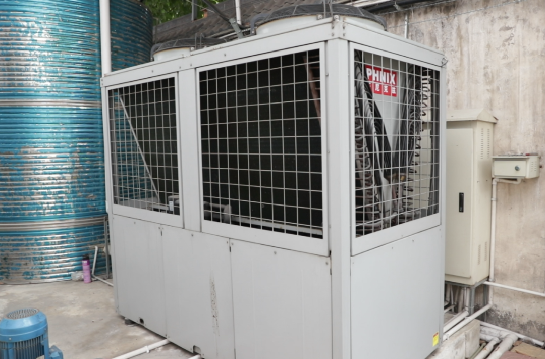 四川成都彭州一中的學校熱水項目