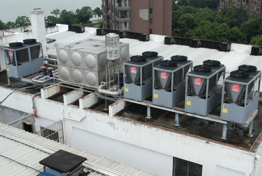 空氣能采暖一小時需要多少電